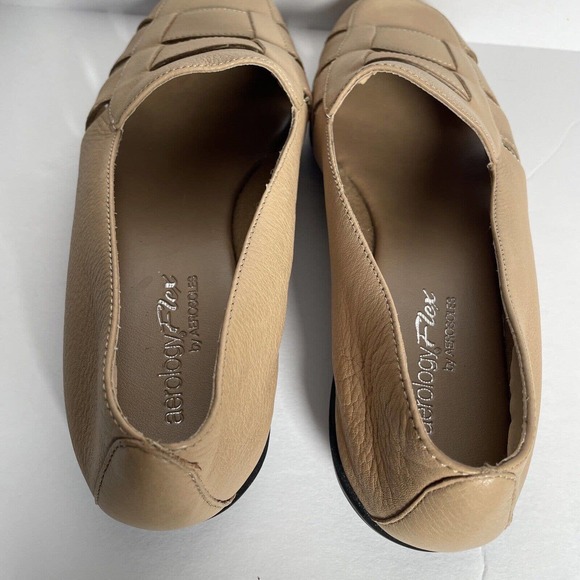 Aerosoles Aerology Flex Flat Slots Of Fun 8 M Beige Tan Leather Woman’s Shoes - Picture 9 of 13